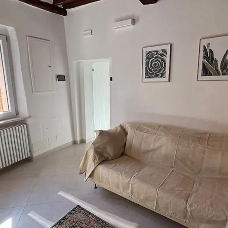 度假居 Residenza Sotto Il Campanile 拉波拉诺泰尔梅